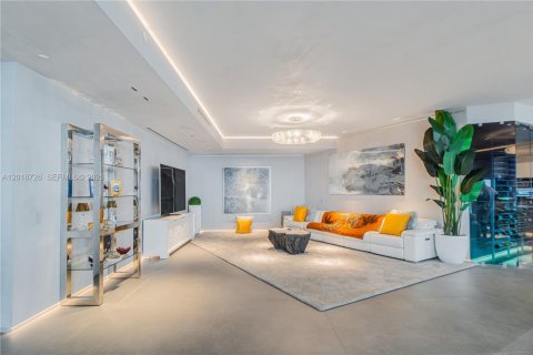 Condo in Sunny Isles Beach, Florida, 4 bedrooms № 2145853 - photo 7