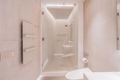Condo in Sunny Isles Beach, Florida, 4 bedrooms № 2145853 - photo 22