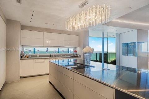 Condo in Sunny Isles Beach, Florida, 4 bedrooms № 2145853 - photo 4
