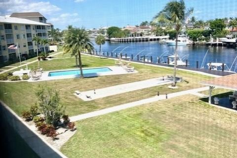 Condominio en alquiler en Deerfield Beach, Florida, 2 dormitorios, 93.18 m2 № 1076781 - foto 1