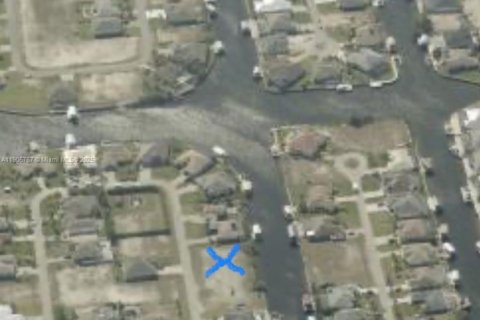 Land in Cape Coral, Florida № 1957028 - photo 10