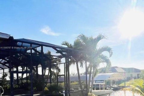 Land in Cape Coral, Florida № 1957028 - photo 14