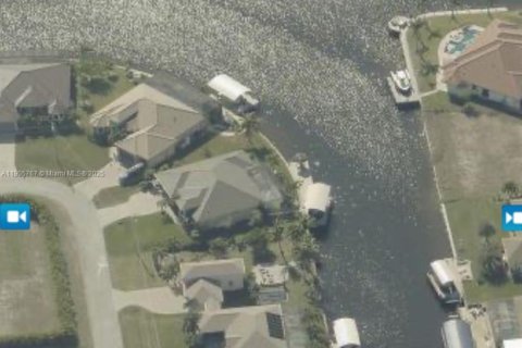 Land in Cape Coral, Florida № 1957028 - photo 2