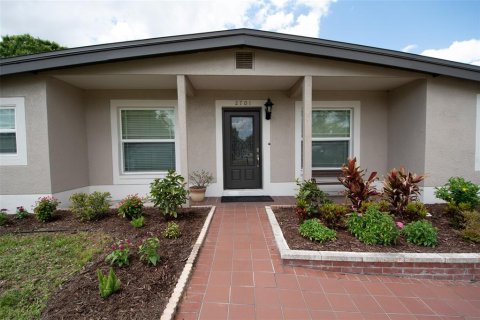 House in Tampa, Florida 3 bedrooms, 124.95 sq.m. № 2115391 - photo 4