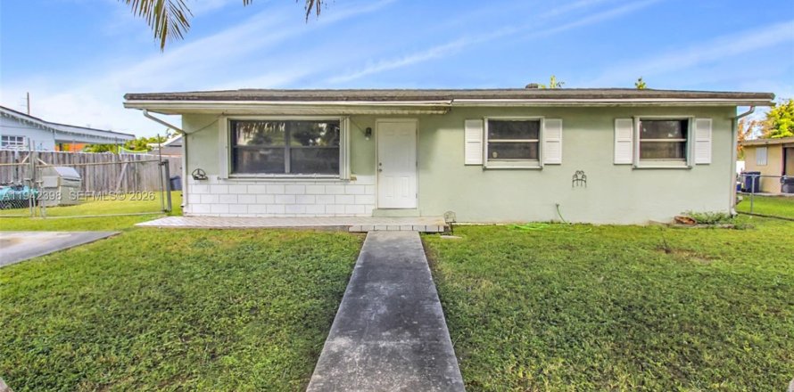 Casa en Homestead, Florida 3 dormitorios, 105.91 m2 № 2000453