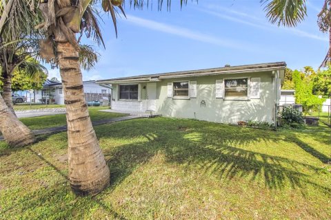 Casa en venta en Homestead, Florida, 3 dormitorios, 105.91 m2 № 2000453 - foto 2