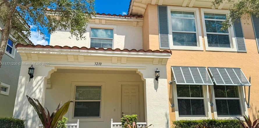 Townhouse in Sunrise, Florida 3 bedrooms, 155.33 sq.m. № 1692154