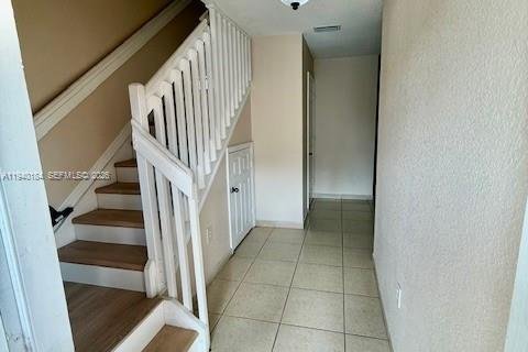 Copropriété à vendre à Hialeah Gardens, Floride: 3 chambres, 110.37 m2 № 1997960 - photo 5