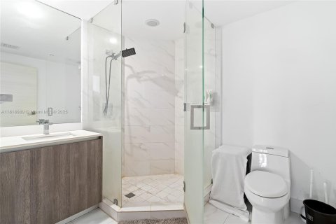 Condo in Miami, Florida, 3 bedrooms  № 1775313 - photo 27