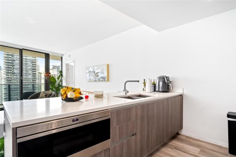 Condo in Miami, Florida, 3 bedrooms  № 1775313 - photo 5