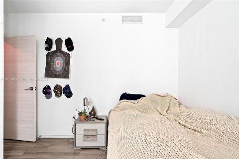 Condo in Miami, Florida, 3 bedrooms  № 1775313 - photo 26