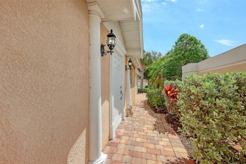 Villa ou maison à louer à Sarasota, Floride: 2 chambres, 142.51 m2 № 2132881 - photo 11