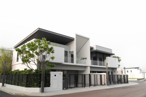 Terrain à vendre à Miami, Floride № 2012423 - photo 2