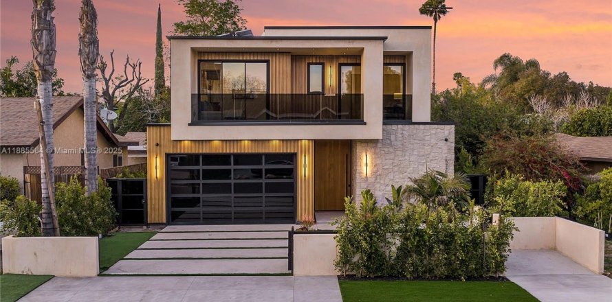 Terrain à Miami, Floride № 2012423