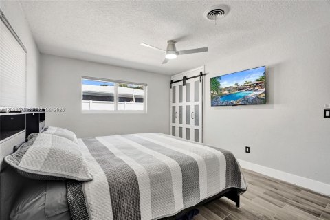Casa en venta en Pompano Beach, Florida, 3 dormitorios, 137.59 m2 № 2078004 - foto 24