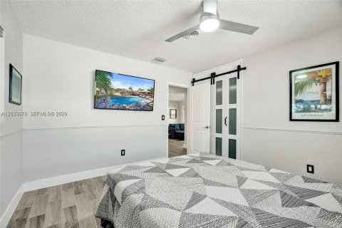 Casa en venta en Pompano Beach, Florida, 3 dormitorios, 137.59 m2 № 2078004 - foto 30