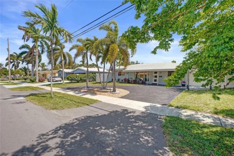 Casa en venta en Pompano Beach, Florida, 3 dormitorios, 137.59 m2 № 2078004 - foto 7