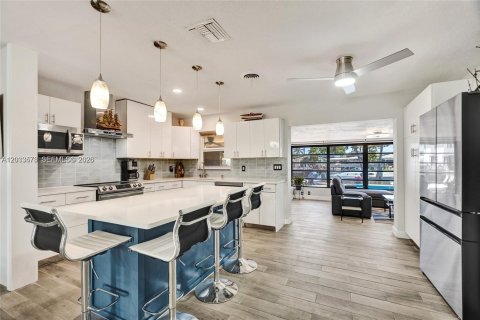 Casa en venta en Pompano Beach, Florida, 3 dormitorios, 137.59 m2 № 2078004 - foto 18