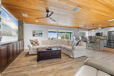 House in Sarasota, Florida 5 bedrooms, 332.96 sq.m. № 1510421 - photo 15
