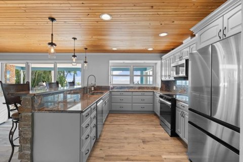 House in Sarasota, Florida 5 bedrooms, 332.96 sq.m. № 1510421 - photo 11