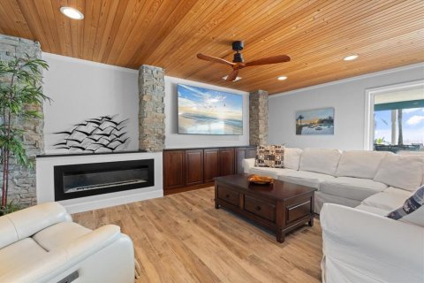 House in Sarasota, Florida 5 bedrooms, 332.96 sq.m. № 1510421 - photo 14