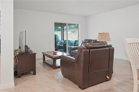 Villa ou maison à vendre à Auburndale, Floride: 3 chambres, 139.91 m2 № 2134272 - photo 13