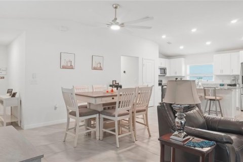 Villa ou maison à vendre à Auburndale, Floride: 3 chambres, 139.91 m2 № 2134272 - photo 10