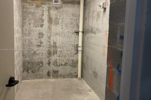 Copropriété à louer à Coral Gables, Floride: 2 chambres, 99.59 m2 № 2016616 - photo 17