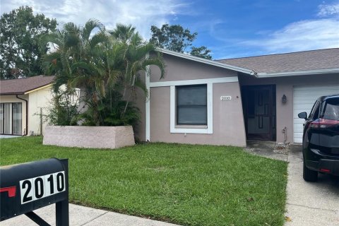 Casa en alquiler en Clearwater, Florida, 2 dormitorios, 98.2 m2 № 1910468 - foto 2