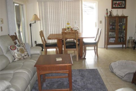 Casa en alquiler en Clearwater, Florida, 2 dormitorios, 98.2 m2 № 1910468 - foto 4