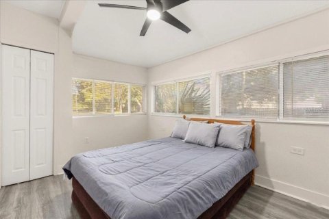 Commercial property in Ocala, Florida 4 bedrooms, 155.7 sq.m. № 2308164 - photo 9