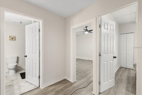 Commercial property in Ocala, Florida 4 bedrooms, 155.7 sq.m. № 2308164 - photo 13