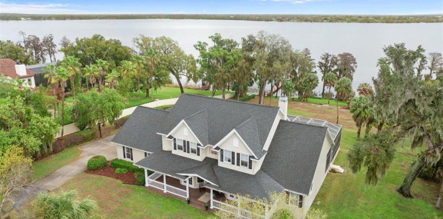 House in Thonotosassa, Florida 5 bedrooms, 403.47 sq.m. № 2223296