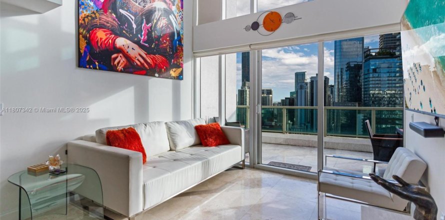 Condominio en Miami, Florida, 2 dormitorios  № 2013458