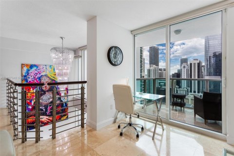 Condominio en venta en Miami, Florida, 2 dormitorios, 130.25 m2 № 2013458 - foto 3
