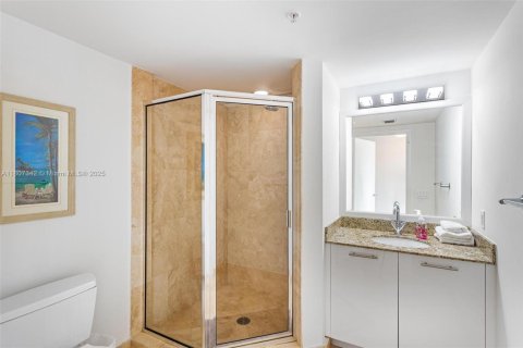 Condominio en venta en Miami, Florida, 2 dormitorios, 130.25 m2 № 2013458 - foto 20