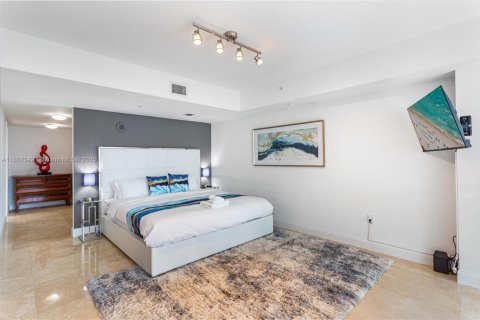 Condominio en venta en Miami, Florida, 2 dormitorios, 130.25 m2 № 2013458 - foto 26