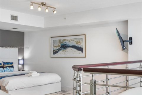 Condominio en venta en Miami, Florida, 2 dormitorios, 130.25 m2 № 2013458 - foto 28