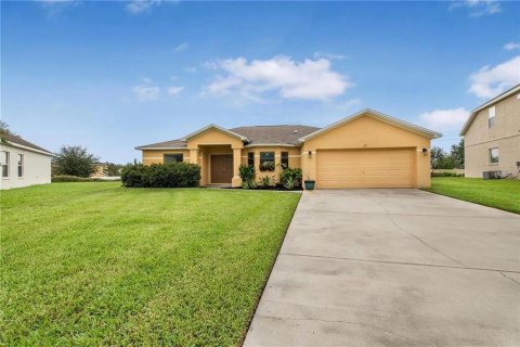 Casa en alquiler en Haines City, Florida, 4 dormitorios, 150.69 m2 № 1834950 - foto 1