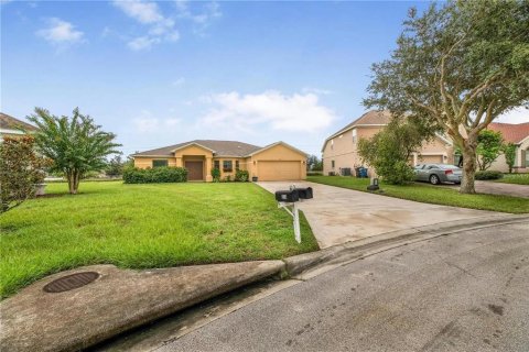 Casa en alquiler en Haines City, Florida, 4 dormitorios, 150.69 m2 № 1834950 - foto 3