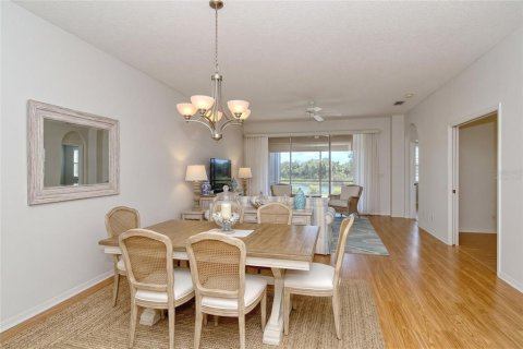 House in Sarasota, Florida 2 bedrooms, 146.04 sq.m. № 2423784 - photo 9