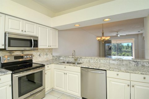 House in Sarasota, Florida 2 bedrooms, 146.04 sq.m. № 2423784 - photo 21