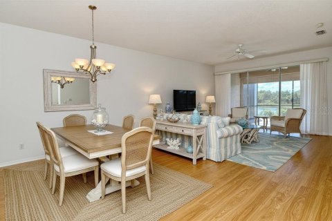 House in Sarasota, Florida 2 bedrooms, 146.04 sq.m. № 2423784 - photo 8