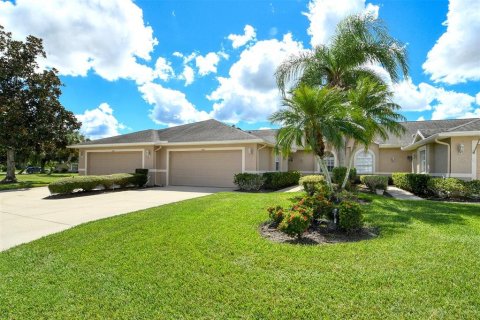 House in Sarasota, Florida 2 bedrooms, 146.04 sq.m. № 2423784