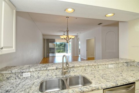 House in Sarasota, Florida 2 bedrooms, 146.04 sq.m. № 2423784 - photo 22