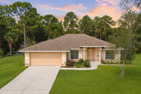 House in Dunnellon, Florida 3 bedrooms, 168.9 sq.m. № 2315029