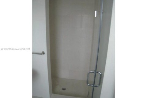 Снять в аренду кондоминиум в Майами, Флорида 2 спальни, 130.34м2, № 1970055 - фото 20