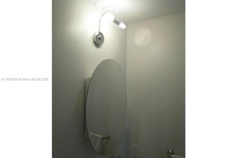 Снять в аренду кондоминиум в Майами, Флорида 2 спальни, 130.34м2, № 1970055 - фото 27