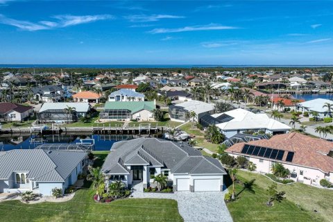 Casa en venta en Punta Gorda, Florida, 3 dormitorios, 214.42 m2 № 1551149 - foto 2