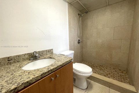 Снять в аренду кондоминиум в Лодерхилл, Флорида 2 спальни, 89.09м2, № 1977807 - фото 7